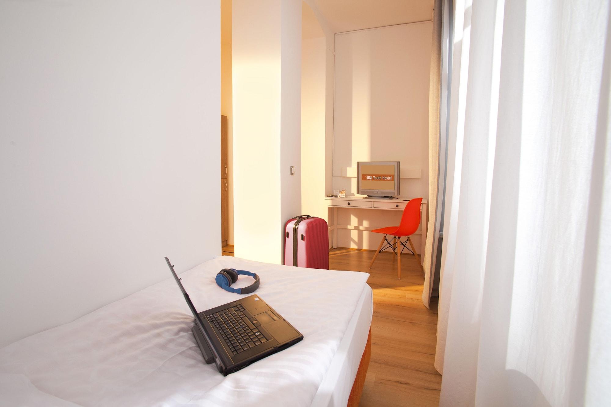 B&B Hotel Maribor Uni Hostel Luaran gambar