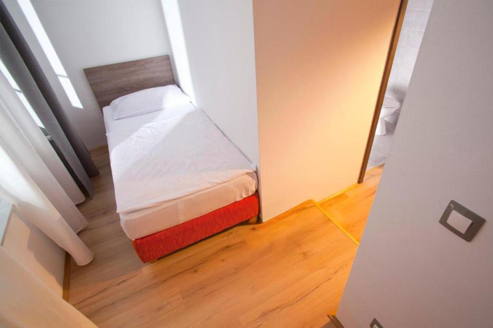 B&B Hotel Maribor Uni Hostel Luaran gambar